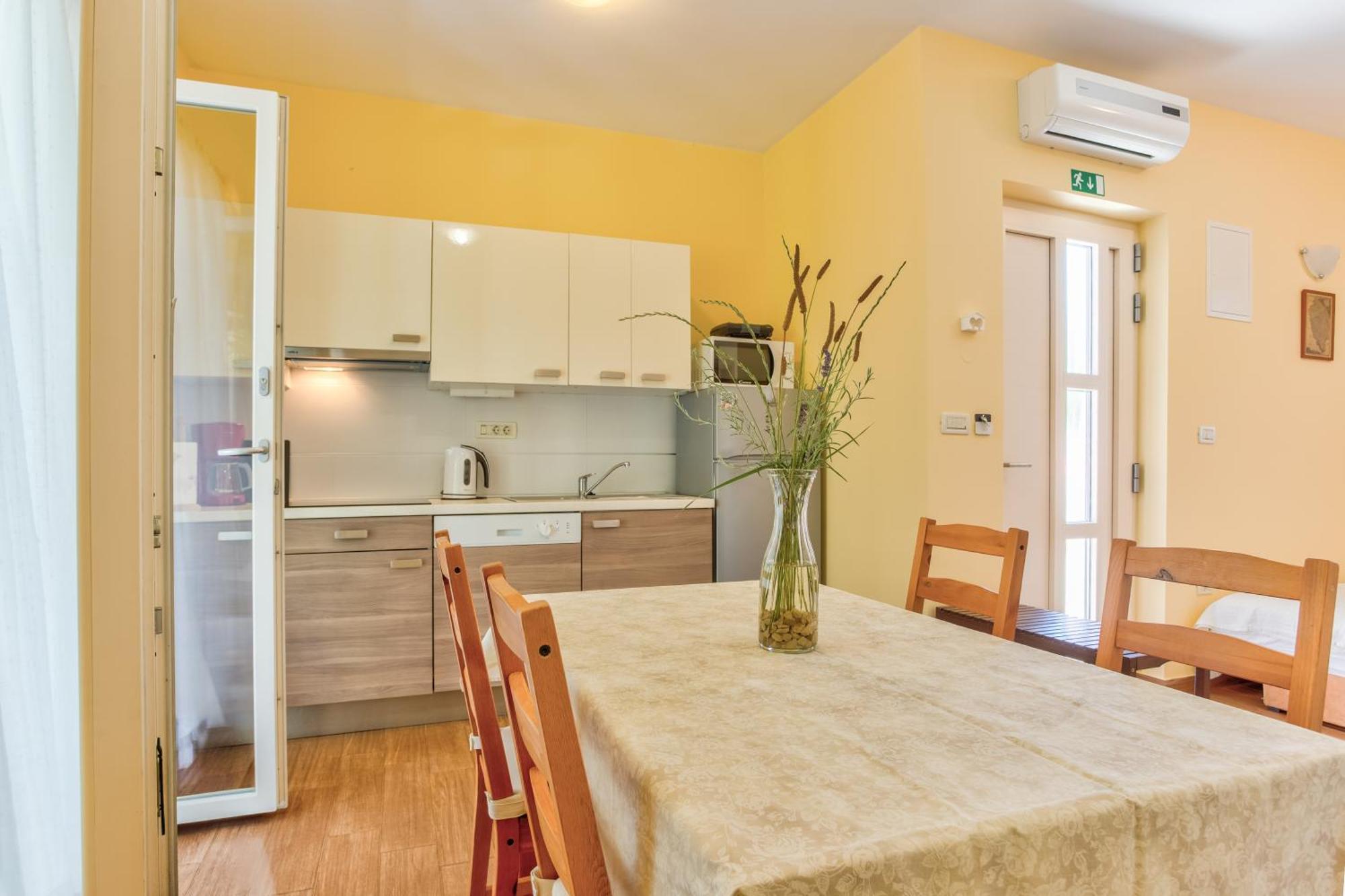 Apartment In Villa Moletto Seaside & Relax - 4 Guests Lovrečica Exteriér fotografie